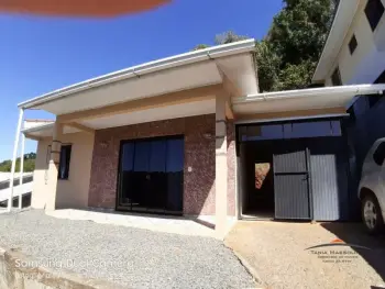 Imagem do anúnio: Vendo casa em Concórdia , Santa Catarina no bairro Gruta