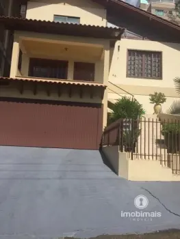 Imagem do anúnio: Vendo casa em Herval D'Oeste , Santa Catarina no bairro Centro