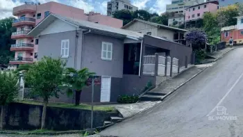 Imagem do anúnio: Vendo casa em Videira , Santa Catarina no bairro São Cristovão