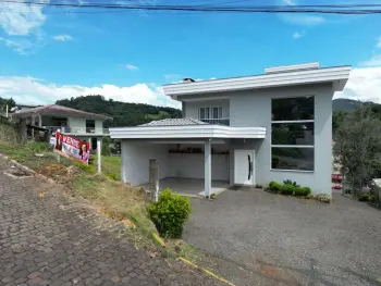 Imagem do anúnio: Alugo casa em Tangará , Santa Catarina no bairro Centro