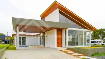 Imagem do anúnio: Vendo casa de condomínio em Balneário Rincão , Santa Catarina no bairro Zona Sul