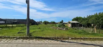 Imagem do anúnio: Vendo terreno / lote / condomínio em Balneário Rincão , Santa Catarina no bairro Zona Sul