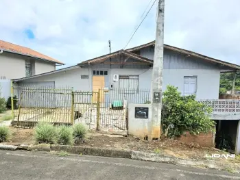 Imagem do anúnio: Vendo casa em Caçador , Santa Catarina no bairro Martello
