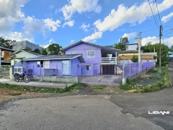 Imagem do anúnio: Vendo casa em Caçador , Santa Catarina no bairro Martello