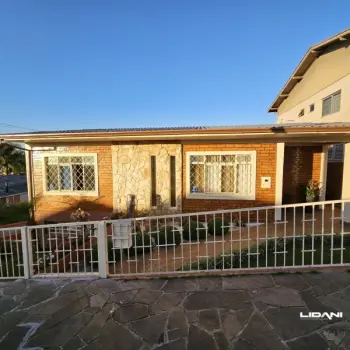Imagem do anúnio: Vendo casa em Caçador , Santa Catarina no bairro Centro