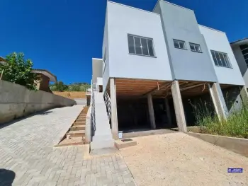 Imagem do anúnio: Vendo casa em Videira , Santa Catarina no bairro Cetrevi