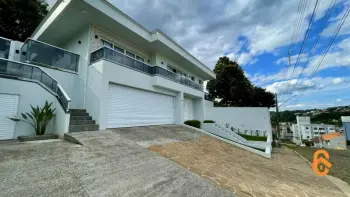 Imagem do anúnio: Vendo casa em Caçador , Santa Catarina no bairro Centro