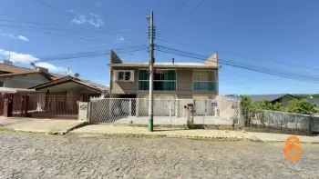 Imagem do anúnio: Vendo casa em Caçador , Santa Catarina no bairro Berger