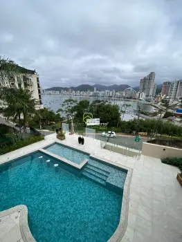Imagem do anúnio: Vendo casa em Itapema , Santa Catarina no bairro Canto da Praia
