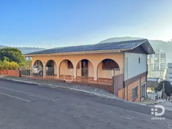 Imagem do anúnio: Vendo casa em Joaçaba , Santa Catarina no bairro Centro