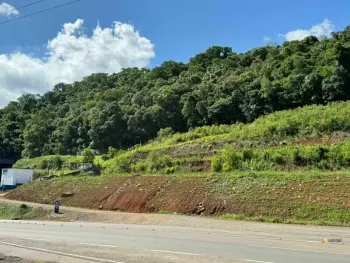 Imagem do anúnio: Vendo terreno / lote / condomínio em Luzerna , Santa Catarina no bairro Empresarial