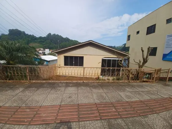 Imagem do anúnio: Vendo casa em Concórdia , Santa Catarina no bairro Jardim