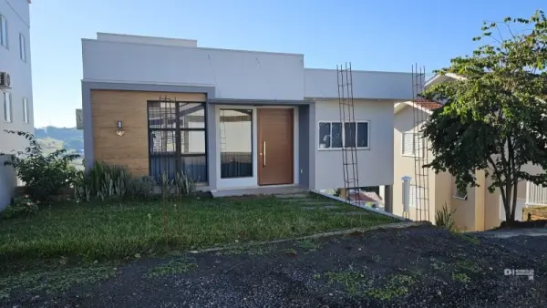 Imagem do anúnio: Alugo casa em Concórdia , Santa Catarina no bairro Parque Exposições