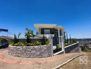 Imagem do anúnio: Vendo casa em Videira , Santa Catarina no bairro Vinhedo