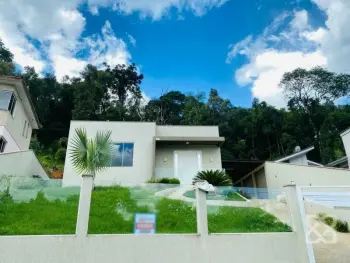 Imagem do anúnio: Vendo casa em Videira , Santa Catarina no bairro Loteamento Residencial Flores