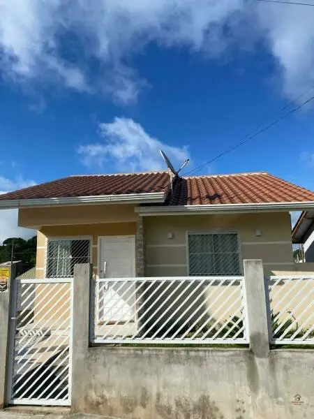 Imagem do anúnio: Vendo casa em Lebon Régis , Santa Catarina no bairro Santa Monica