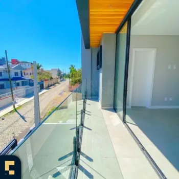 Imagem do anúnio: Vendo casa em Balneário Piçarras , Santa Catarina no bairro Itacolomi