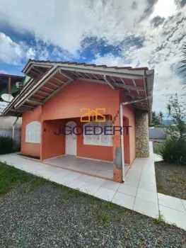 Imagem do anúnio: Vendo casa em Navegantes , Santa Catarina no bairro Gravatá