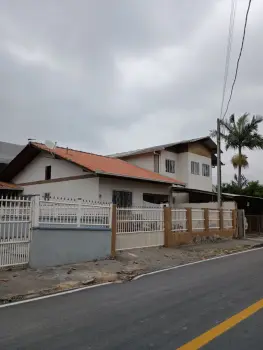 Imagem do anúnio: Vendo casa em Navegantes , Santa Catarina no bairro Gravatá