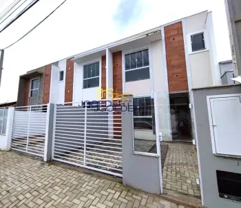 Imagem do anúnio: Vendo casa em Navegantes , Santa Catarina no bairro Meia Praia
